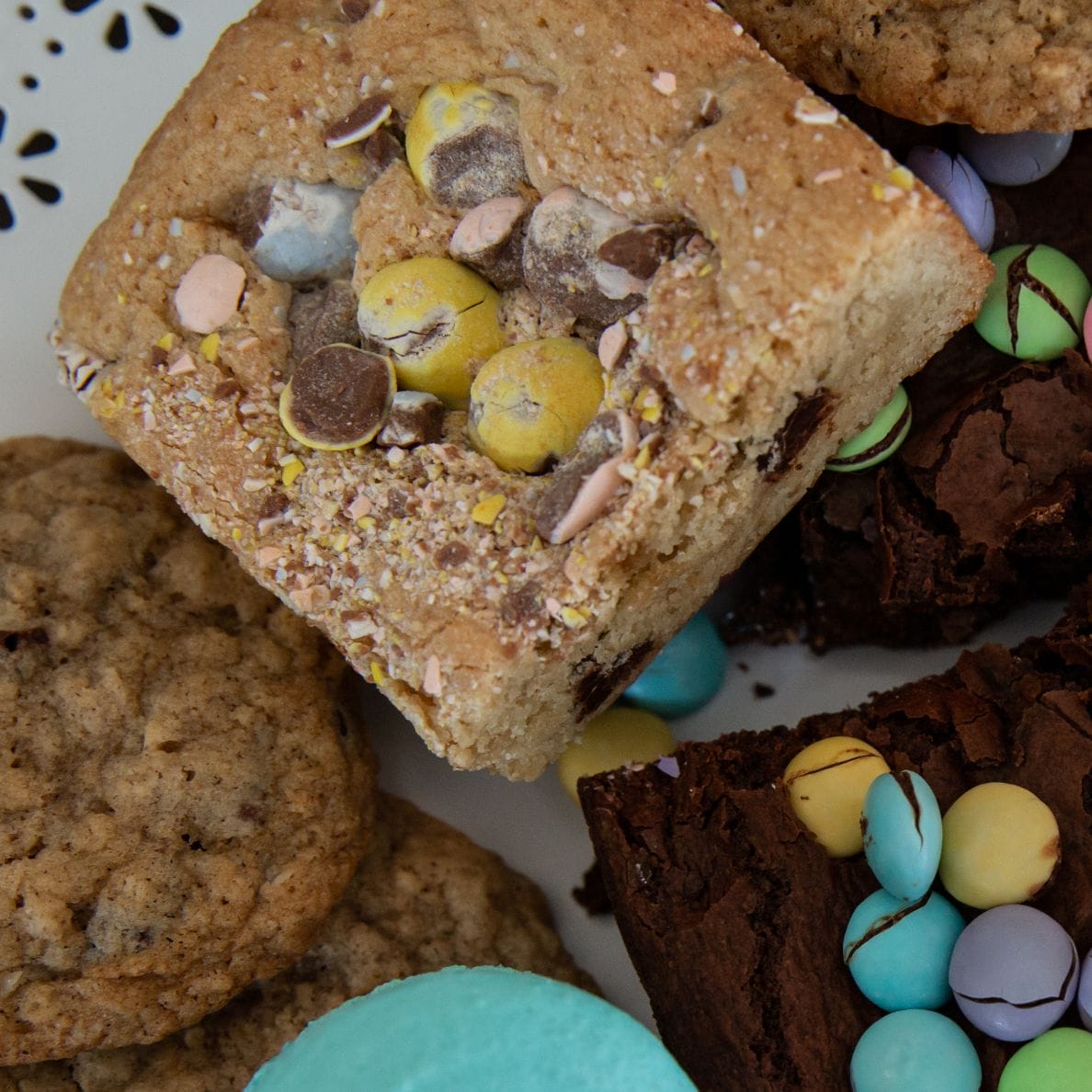 Mini Egg Blondies - FoodCycle